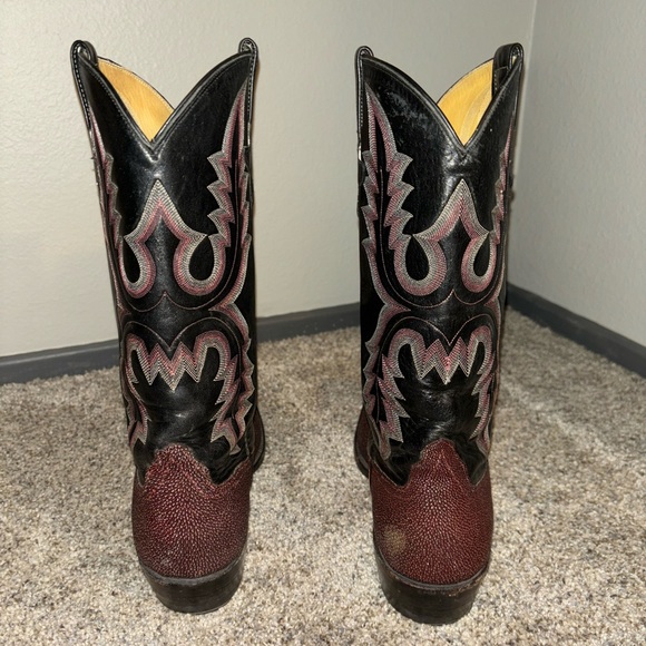 Rios of Mercedes Boots - Picture 4 of 4